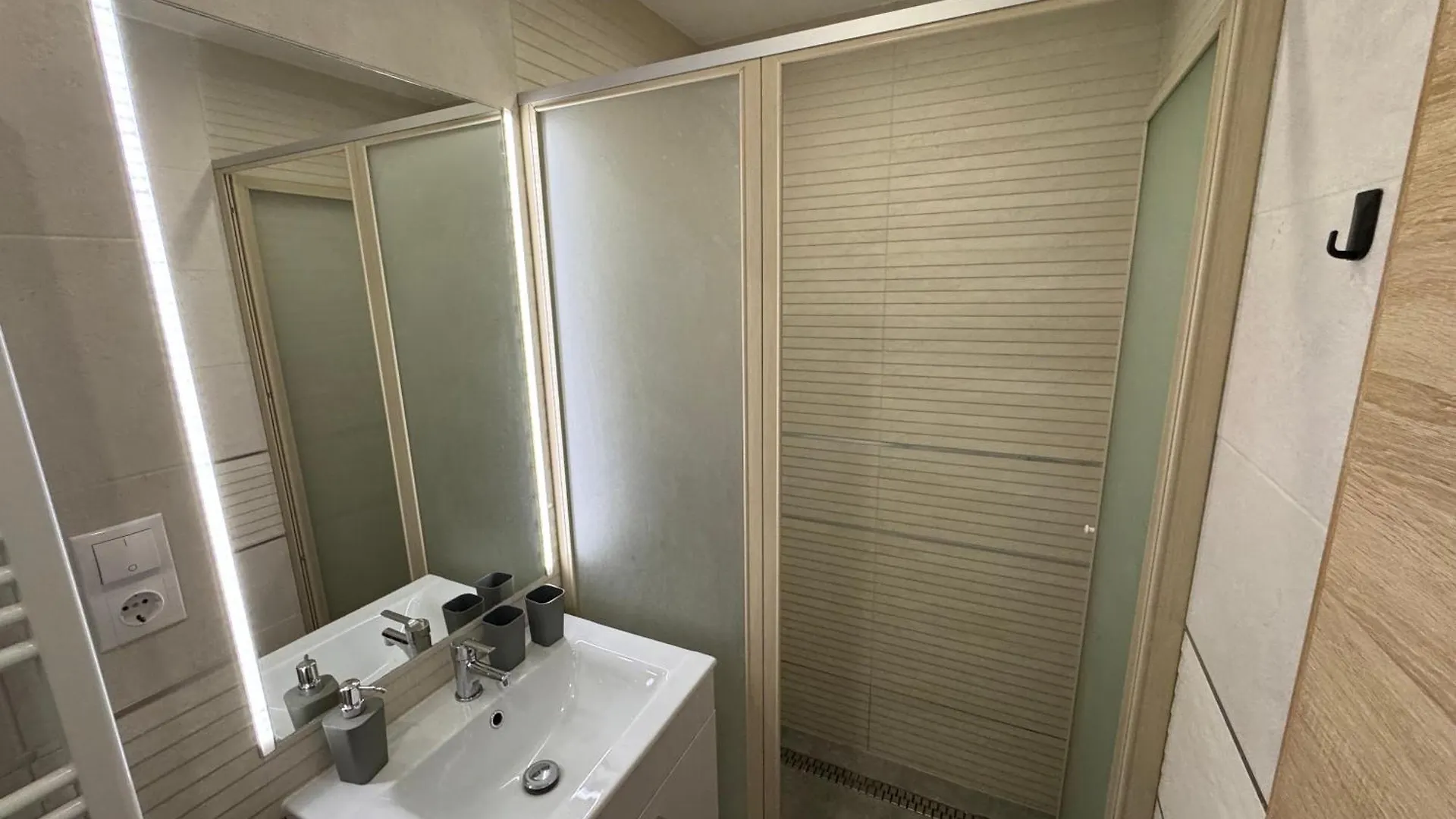 Penthouse Happy Seasons Apartment Hajduszoboszlo 0*,